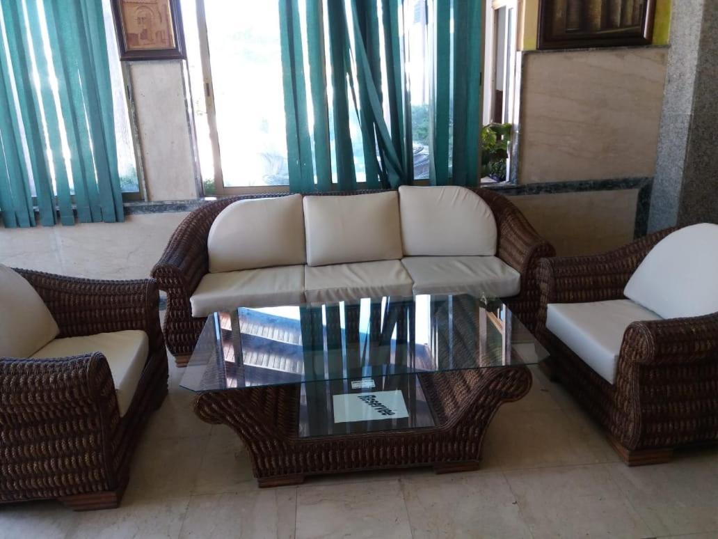 Hotel Choumis Haj Messaoud Larache Exterior photo